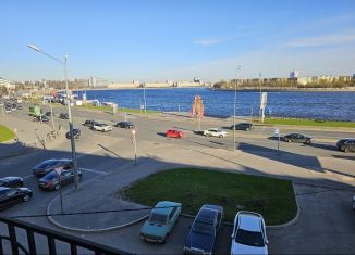 Продам 4-комнатную квартиру, 103 м2, Санкт-Петербург, Свердловская набережная, 14/2