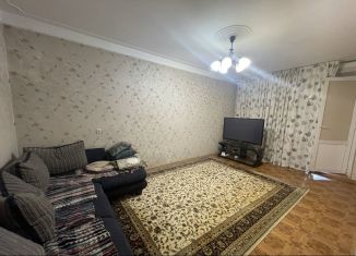 Сдача в аренду трехкомнатной квартиры, 80 м2, Махачкала, проспект Имама Шамиля, 57А, Ленинский район