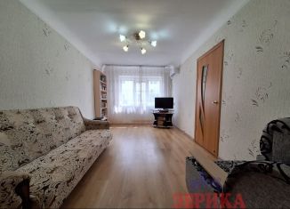 Продается 3-комнатная квартира, 53.3 м2, Крымск, улица Маршала Гречко, 102