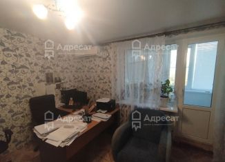 Продается 4-ком. квартира, 57.7 м2, Волжский, Пионерская улица, 42