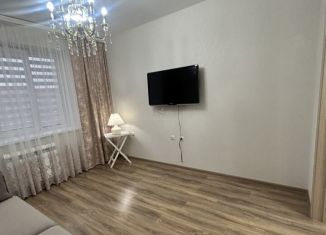 Продажа 1-ком. квартиры, 40 м2, Владикавказ, улица Хадарцева, 39