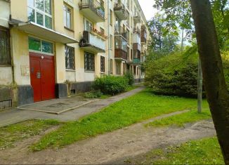 Продам 1-комнатную квартиру, 32 м2, Санкт-Петербург, Варшавская улица, 49, метро Ленинский проспект