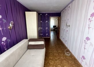 Аренда 3-ком. квартиры, 50 м2, Феодосия, улица Гарнаева, 75