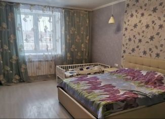 2-комнатная квартира в аренду, 45 м2, Казань, улица Баки Урманче, 11к3