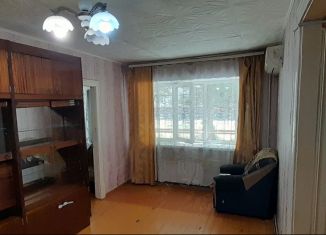 2-ком. квартира в аренду, 48 м2, Омская область, улица Серова, 6А