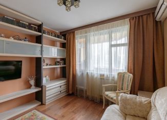 Продажа 2-ком. квартиры, 80 м2, Москва, Черноморский бульвар, 10к1, метро Севастопольская