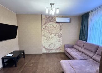 Сдаю в аренду 2-ком. квартиру, 64 м2, Татарстан, улица Раскольникова, 87