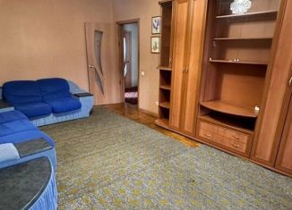 Сдам в аренду 2-ком. квартиру, 65 м2, Тюмень, улица Немцова