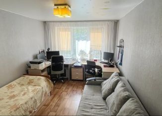 Продам 3-комнатную квартиру, 62 м2, Шелехов, 1-й микрорайон, 13