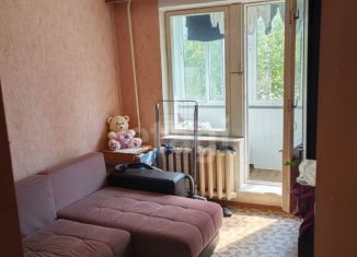 Продается 2-ком. квартира, 47 м2, Ржев, улица Челюскинцев, 38