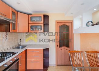 Продам двухкомнатную квартиру, 52.3 м2, Омск, улица Блюхера, 22, Советский округ