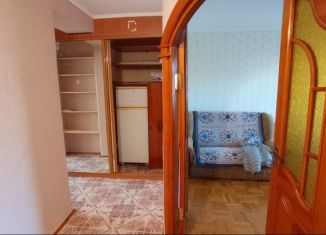 Сдам 2-комнатную квартиру, 49 м2, Севастополь, улица Маршала Крылова, 17