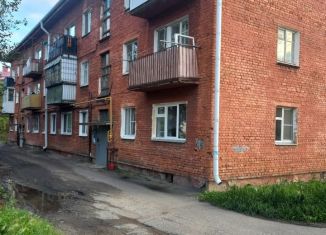 Продается 3-комнатная квартира, 44 м2, Омск, улица Василия Маргелова, 48, Ленинский округ