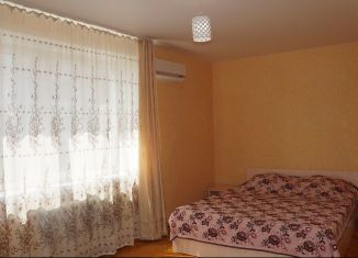 Сдача в аренду 2-ком. квартиры, 60 м2, Анапа, улица Ленина, 24