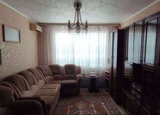 Сдается трехкомнатная квартира, 65 м2, Кропоткин, 1-й микрорайон, 39