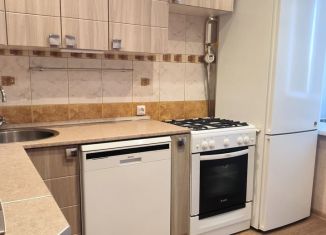 Продам 4-ком. квартиру, 85 м2, Тверь, улица Паши Савельевой, 48к1