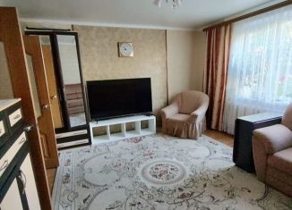 Продам 3-ком. квартиру, 65 м2, Нижнекамск, проспект Химиков, 20