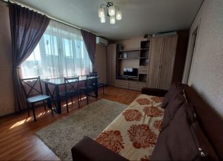 Сдача в аренду 2-ком. квартиры, 45 м2, Каспийск, улица Хизроева, 12