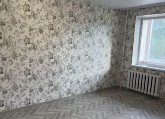 Сдаю 1-ком. квартиру, 33 м2, Курган, 6-й микрорайон, 6