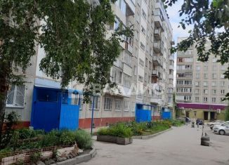 Продам трехкомнатную квартиру, 59 м2, Новосибирск, улица Бориса Богаткова, 196, метро Берёзовая роща