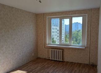 Сдам 2-ком. квартиру, 43.3 м2, Екатеринбург, Ангарская улица, 52/3