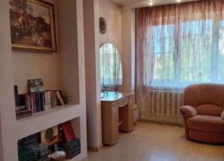 2-ком. квартира в аренду, 65 м2, поселок Сергиевский, улица Ленина, 12