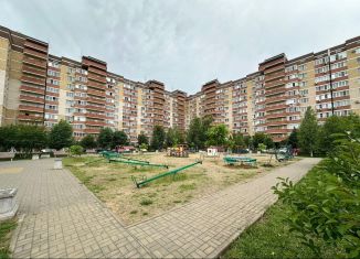 Продам 2-ком. квартиру, 59.7 м2, Краснодар, улица Героя А.А. Аверкиева, 1