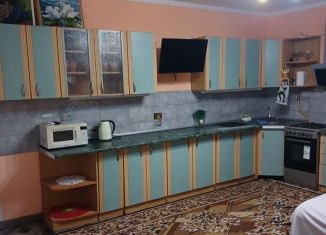 Квартира в аренду студия, 60 м2, Белогорск, улица Свердлова, 5