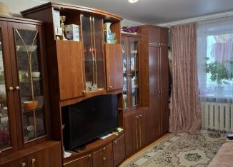 Продается 2-ком. квартира, 42 м2, Азов, Привокзальная улица, 25