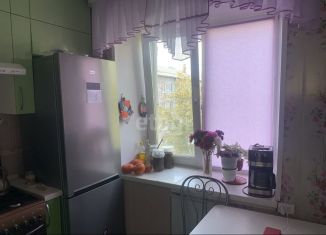 Продажа 3-ком. квартиры, 61 м2, Сарапул, Ленинградская улица, 15