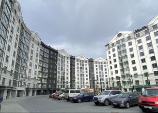 Продаю 2-комнатную квартиру, 66 м2, Калининградская область, улица Тургенева, 16А