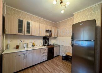 Продам 1-комнатную квартиру, 37.2 м2, Курская область, проспект Вячеслава Клыкова, 9