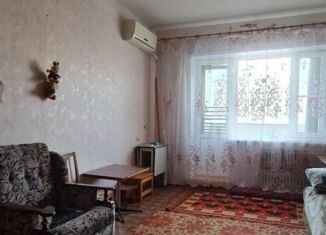 Продам трехкомнатную квартиру, 77 м2, Астрахань, улица Бориса Алексеева, 36к1