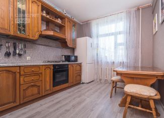 Продам четырехкомнатную квартиру, 96 м2, Республика Башкортостан, улица Мира, 15