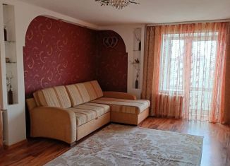 Сдам в аренду 3-ком. квартиру, 76 м2, Курган, улица Максима Горького, 127, жилой район Центральный