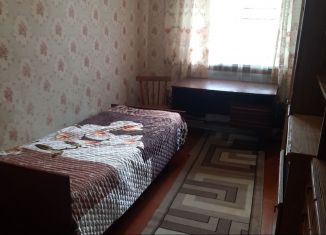 Аренда трехкомнатной квартиры, 60 м2, Темрюк, улица Карла Маркса, 153