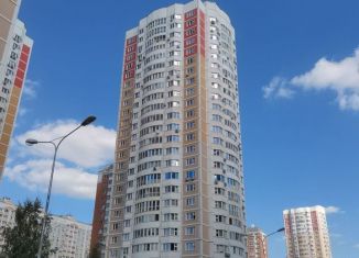 Продам 4-ком. квартиру, 99 м2, Московский, улица Бианки, 2к2, ЖК Первый Московский