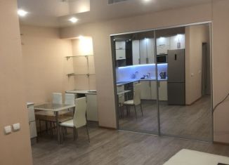 Аренда 2-ком. квартиры, 65 м2, Тольятти, улица Автостроителей, 59Б