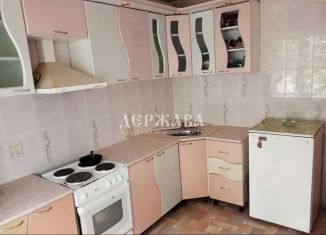 Продается 1-ком. квартира, 32.4 м2, Старый Оскол, микрорайон Приборостроитель, 6