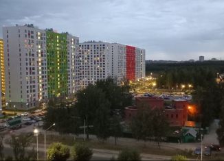 Продается трехкомнатная квартира, 82 м2, Ярославль, проспект Фрунзе, 39