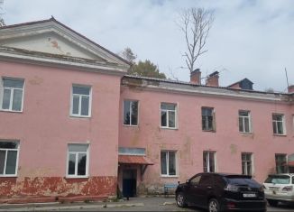 Продам 2-комнатную квартиру, 62.3 м2, Амурская область, Озёрная улица, 52