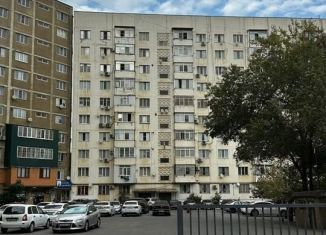 Продается двухкомнатная квартира, 60 м2, Дагестан, улица Ирчи Казака, 76