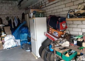 Продается гараж, 27 м2, поселок городского типа Камские Поляны