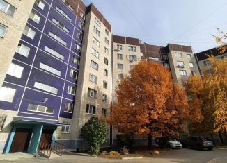 Сдается 2-ком. квартира, 61 м2, Тюмень, улица 50 лет Октября, 82