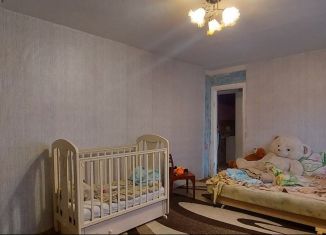 Продается трехкомнатная квартира, 56.3 м2, село Елово, улица Волкова, 3