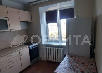 Продам 2-ком. квартиру, 32.7 м2, посёлок городского типа Боровский, Советская улица, 18