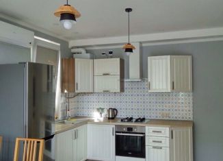 Аренда 2-комнатной квартиры, 60 м2, Ялта, Ореховая улица