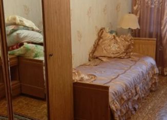 Сдам 2-ком. квартиру, 57 м2, Темрюк, улица Ленина, 77