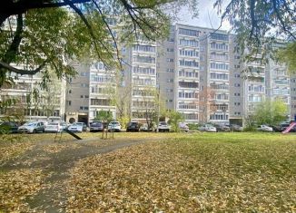 Продается 3-комнатная квартира, 63 м2, Екатеринбург, метро Уралмаш, Стахановская улица, 27