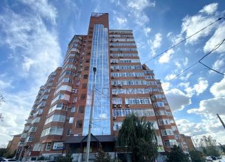 Продам 2-ком. квартиру, 80.3 м2, Волгоград, Ангарская улица, 71, ЖК Респект